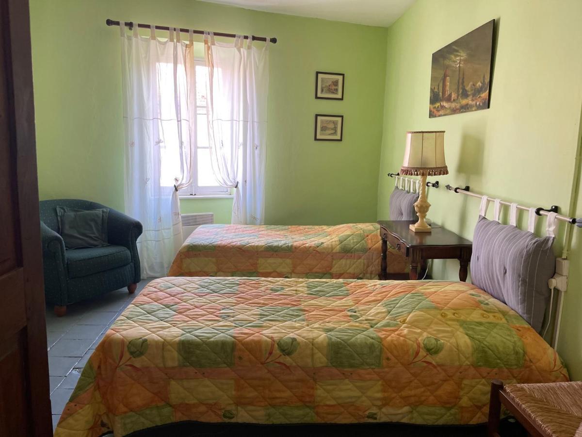 Montagne D'Alaric Apartman Moux Kültér fotó