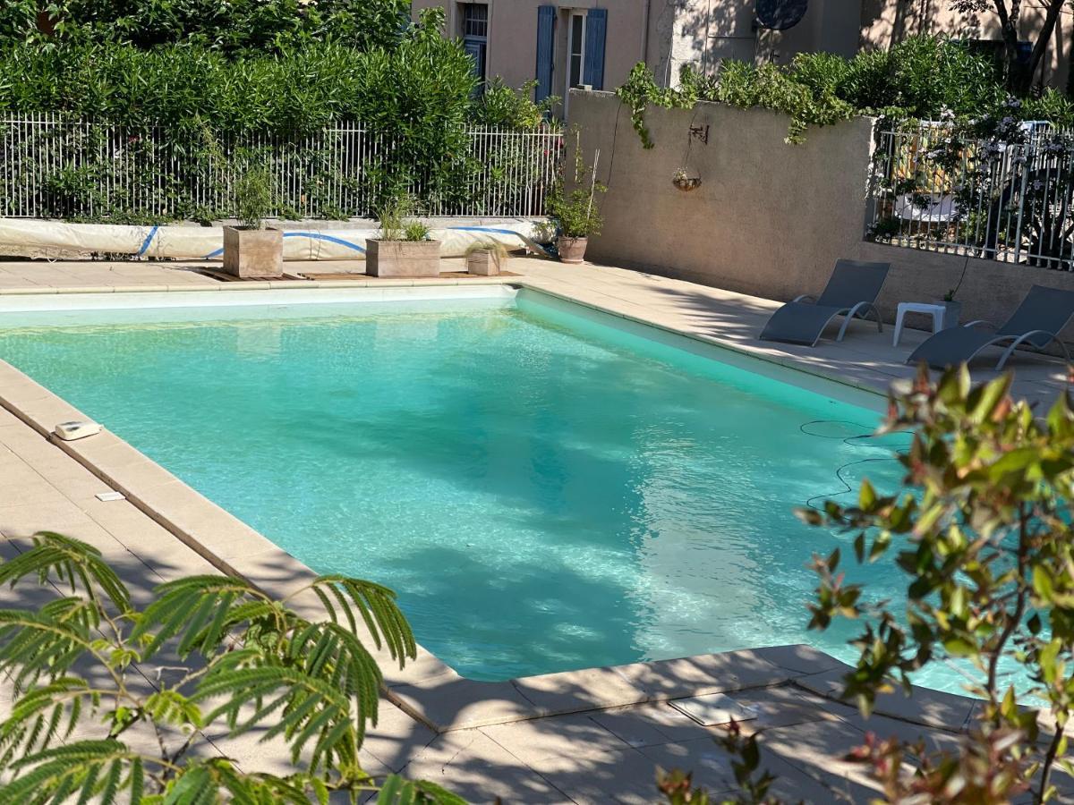 Montagne D'Alaric Apartman Moux Kültér fotó